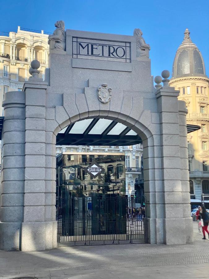 Charming Gran Via Madrid Appartamento Esterno foto
